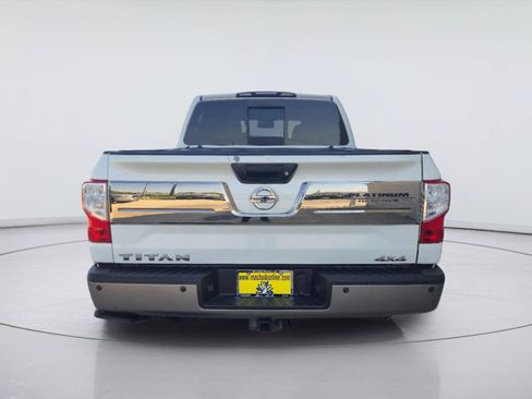Used 2018 Nissan Titan Platinum Reserve w/ Platinum Utility Package AWD/4WD image 4
