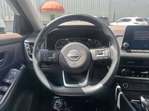Used 2023 Nissan Rogue SV AWD/4WD image 13