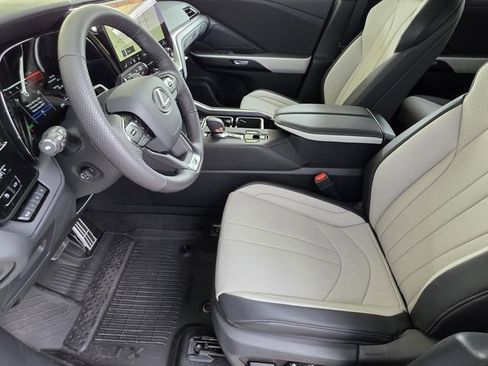 New 2026 Lexus TX 500h AWD image 6