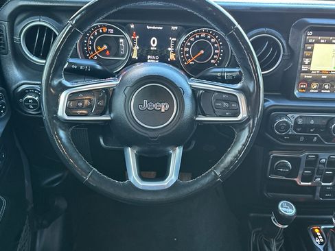 Used 2020 Jeep Gladiator Overland image 14