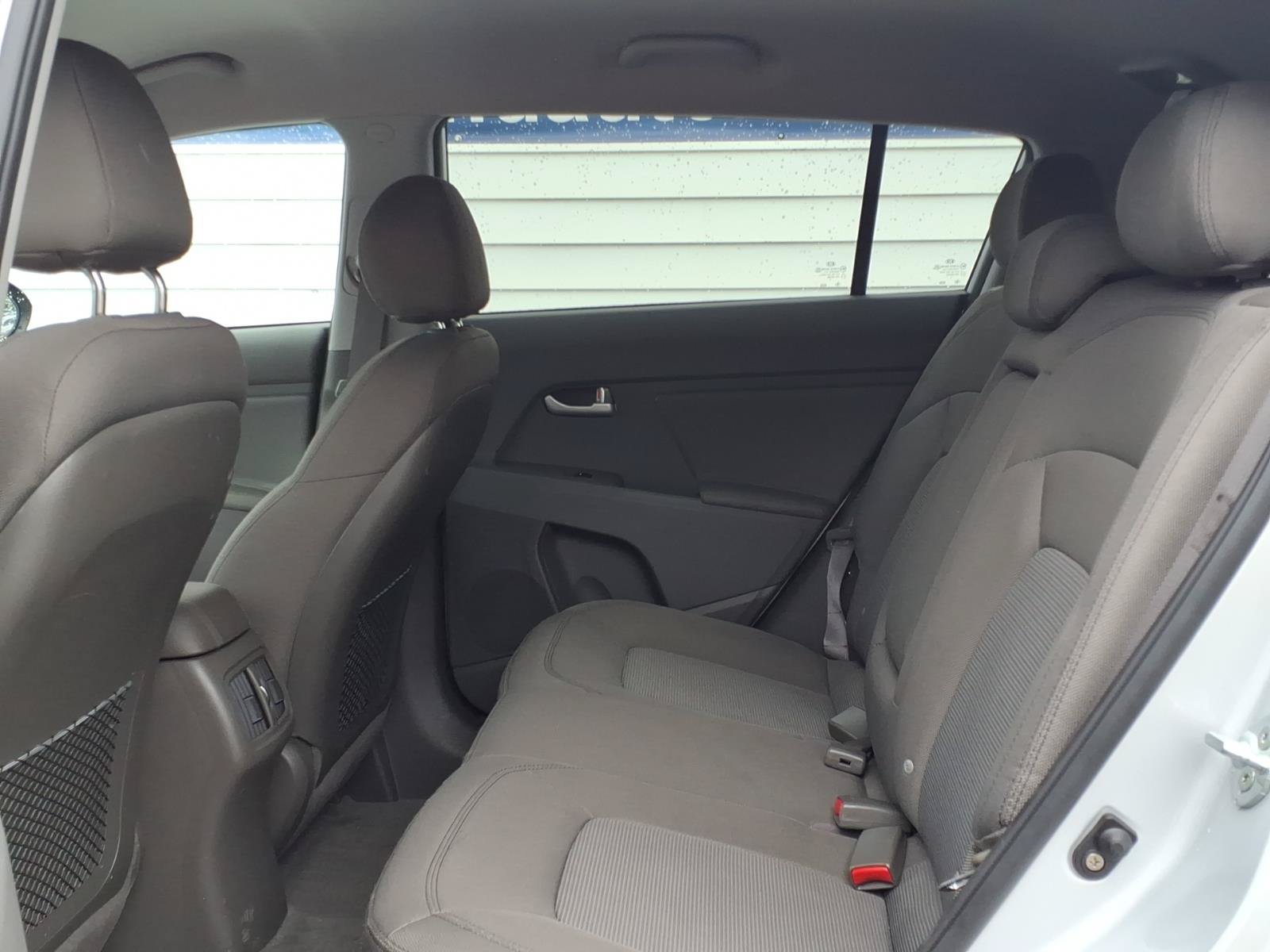 Used 2014 Kia Sportage LX FWD image 9