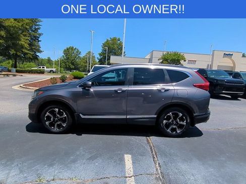 Used 2018 Honda CR-V Touring image 2