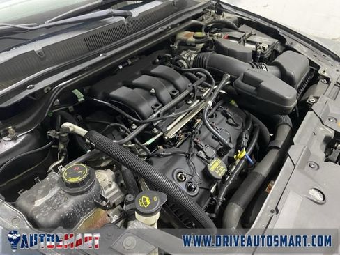 Used 2015 Ford Taurus Limited image 26