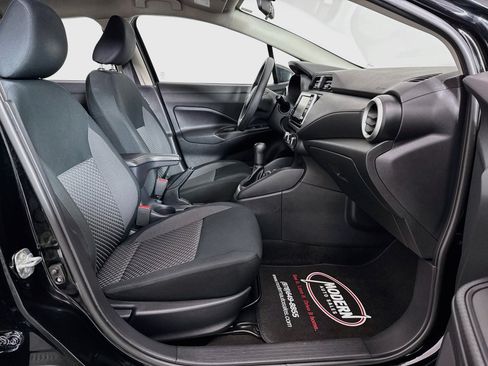 Used 2020 Nissan Versa S FWD image 33