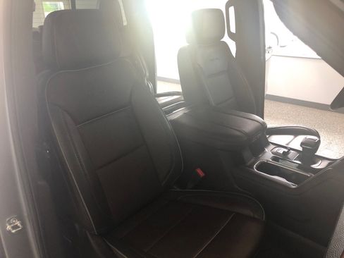 Used 2025 GMC Sierra 1500 Denali w/ Denali Reserve Package image 14