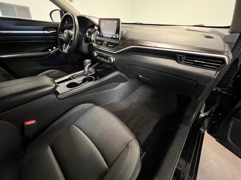 Used 2023 Nissan Altima 2.5 SV image 10