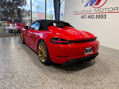 Used 2022 Porsche 718 Boxster Spyder RWD image 40