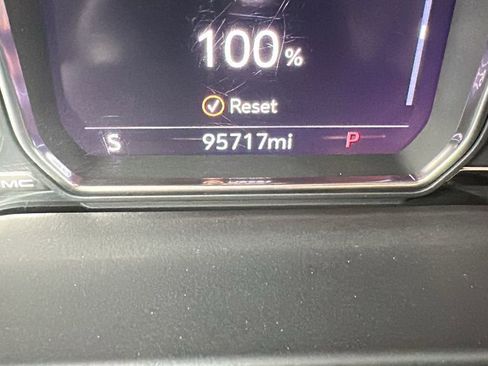 Used 2021 GMC Yukon AT4 w/ AT4 Premium Plus Package image 17