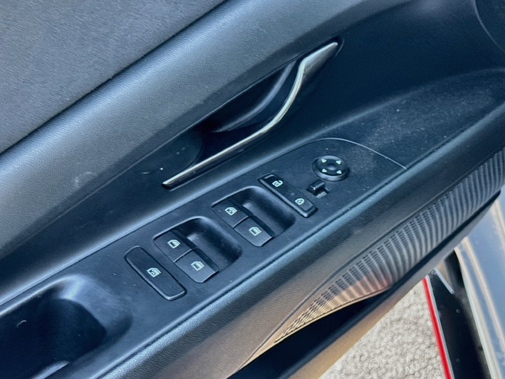 Used 2022 Hyundai Elantra N w/ Preferred Accessory Package FWD image 18