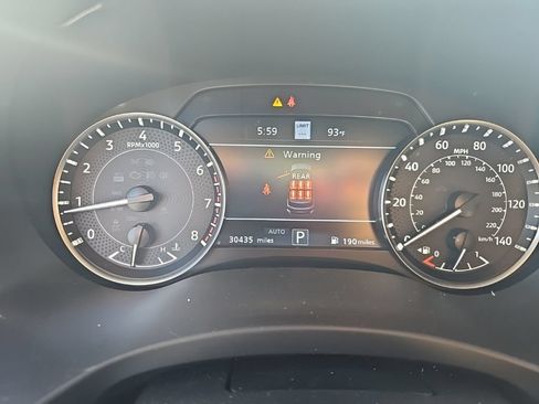 Used 2024 Nissan Armada Platinum w/ Cargo Package AWD/4WD image 4