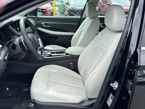 Used 2023 Hyundai Sonata SEL w/ Cargo Package FWD image 9