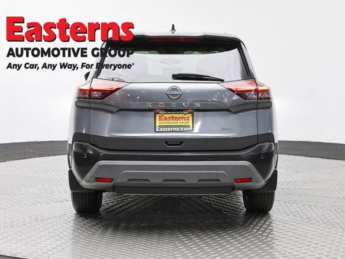 Used 2023 Nissan Rogue S AWD/4WD image 6