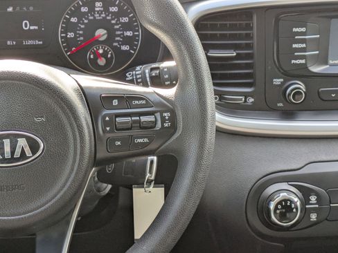 Used 2018 Kia Sorento L image 23