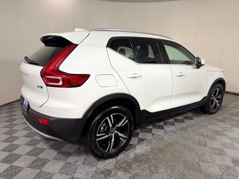 Used 2025 Volvo XC40 B5 Core w/ Protection Package Premier AWD/4WD image 7