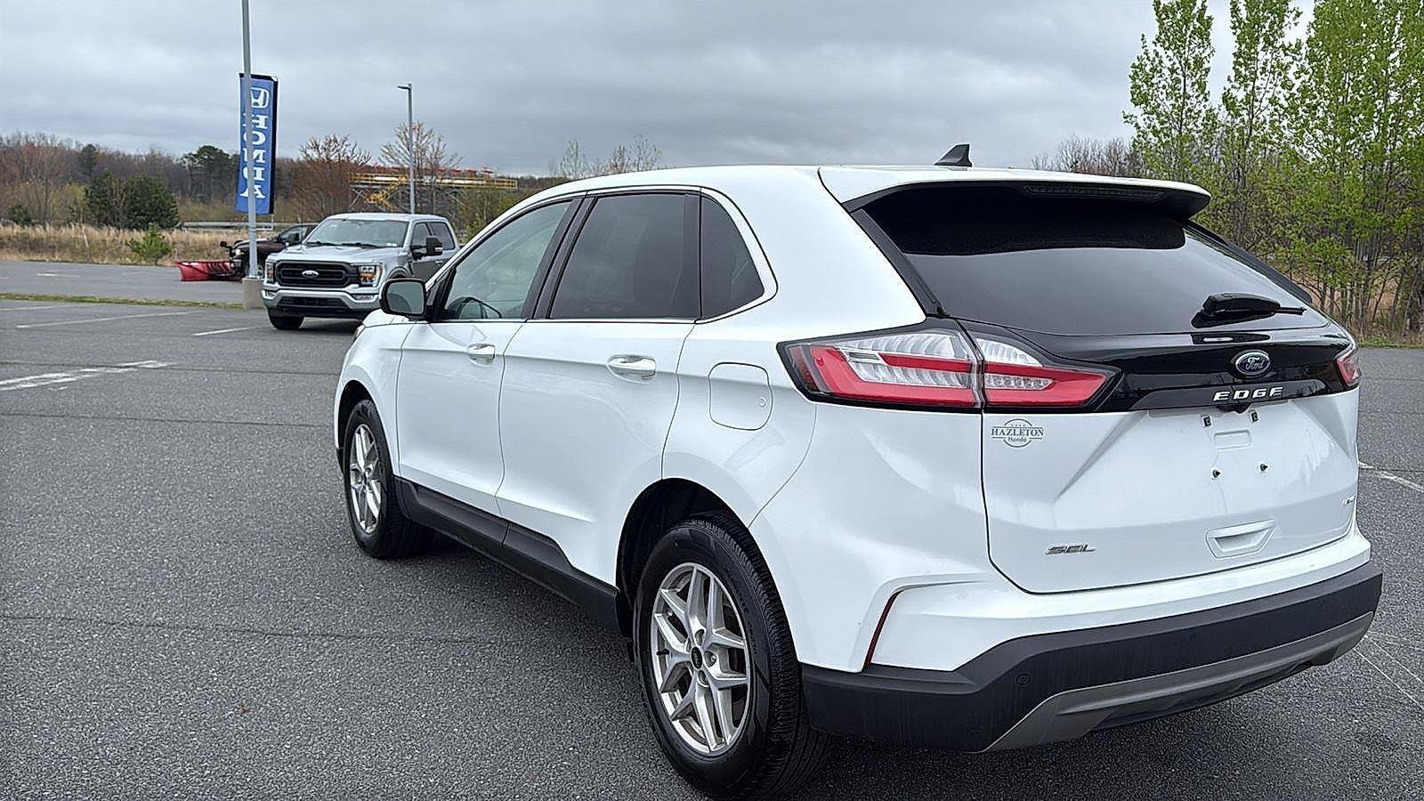 Used 2024 Ford Edge SEL AWD/4WD image 9