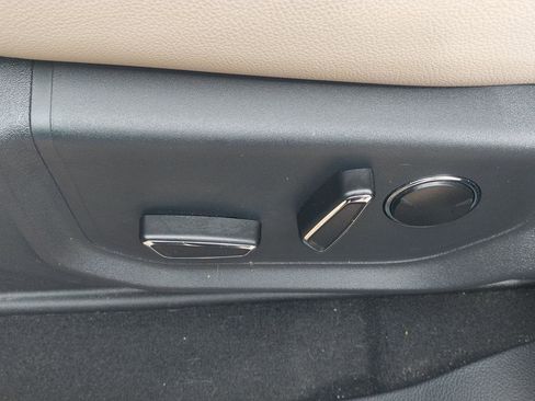 Used 2023 Ford Expedition Max Limited image 13