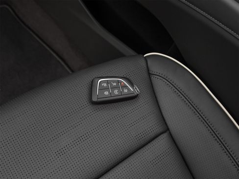 Used 2022 Cadillac Escalade Sport Platinum RWD image 42