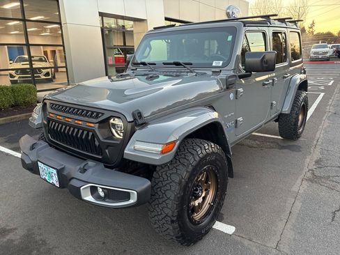 Used 2021 Jeep Wrangler Unlimited Sahara w/ Cold Weather Group image 3