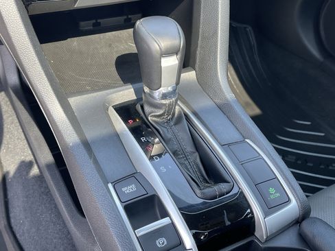 Used 2020 Honda Civic Touring image 25