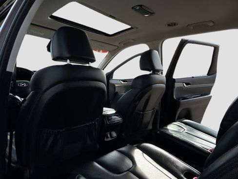 Used 2021 Hyundai Palisade SEL w/ Premium Package image 6