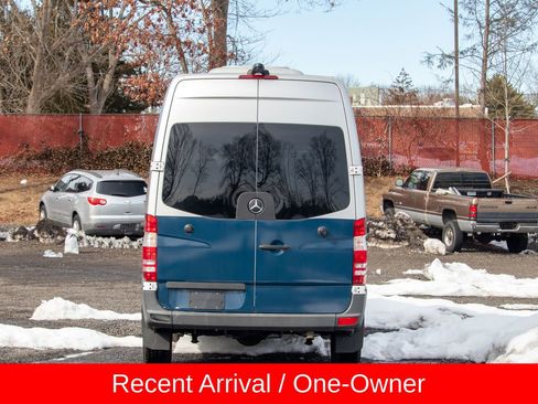 Used 2017 Mercedes-Benz Sprinter 2500 image 7