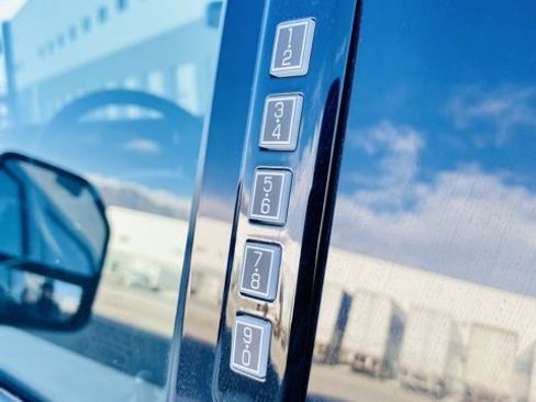 Used 2023 Ford F250 Lariat w/ Lariat Ultimate Package image 17