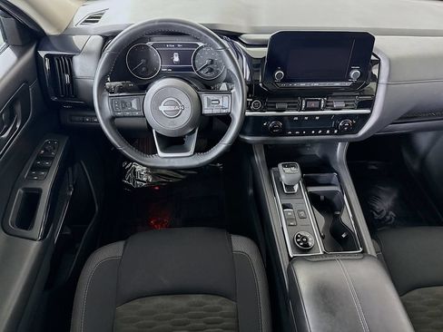 Certified 2023 Nissan Pathfinder SV w/ SV Premium Package AWD/4WD image 4