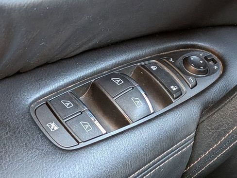 Used 2023 Nissan Armada Platinum w/ Captain's Chairs Package image 28