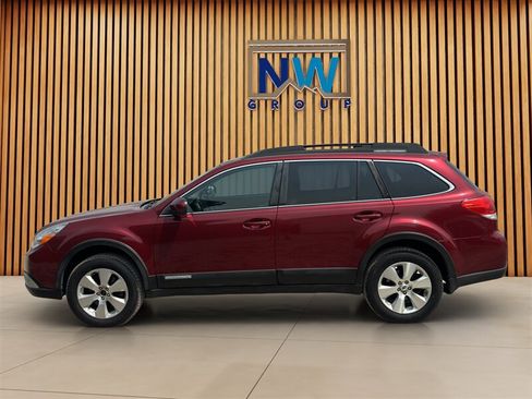 Used 2012 Subaru Outback 3.6R Limited AWD/4WD image 19