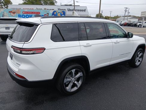 New 2025 Jeep Grand Cherokee L Limited w/ Luxury Tech Group II image 3