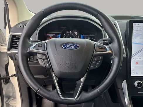 Used 2022 Ford Edge Titanium w/ Equipment Group 301A image 23