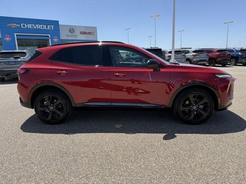 New 2025 Buick Envision Sport Touring image 9