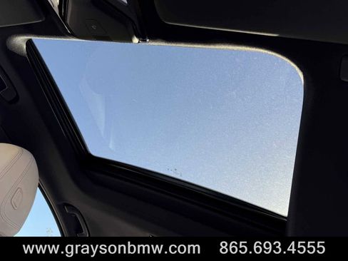 Used 2026 BMW 330i Sedan w/ Convenience Package image 24