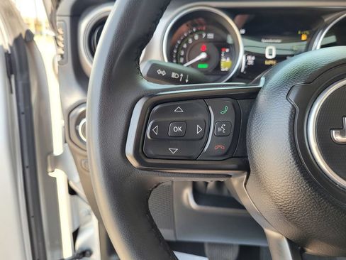 Used 2023 Jeep Wrangler Unlimited AWD/4WD image 27