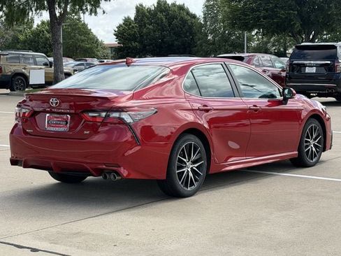Certified 2024 Toyota Camry SE FWD image 4