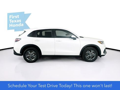 New 2026 Honda HR-V LX image 9