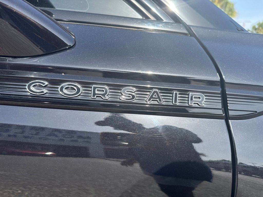 Certified 2024 Lincoln Corsair Reserve w/ Jet Appearance Package FWD image 8