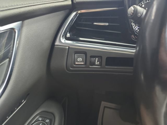 Used 2020 Cadillac XT6 Premium Luxury FWD image 21