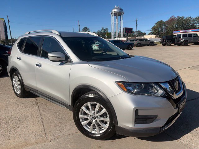 Used 2019 Nissan Rogue S w/ Special Edition Package FWD image 4