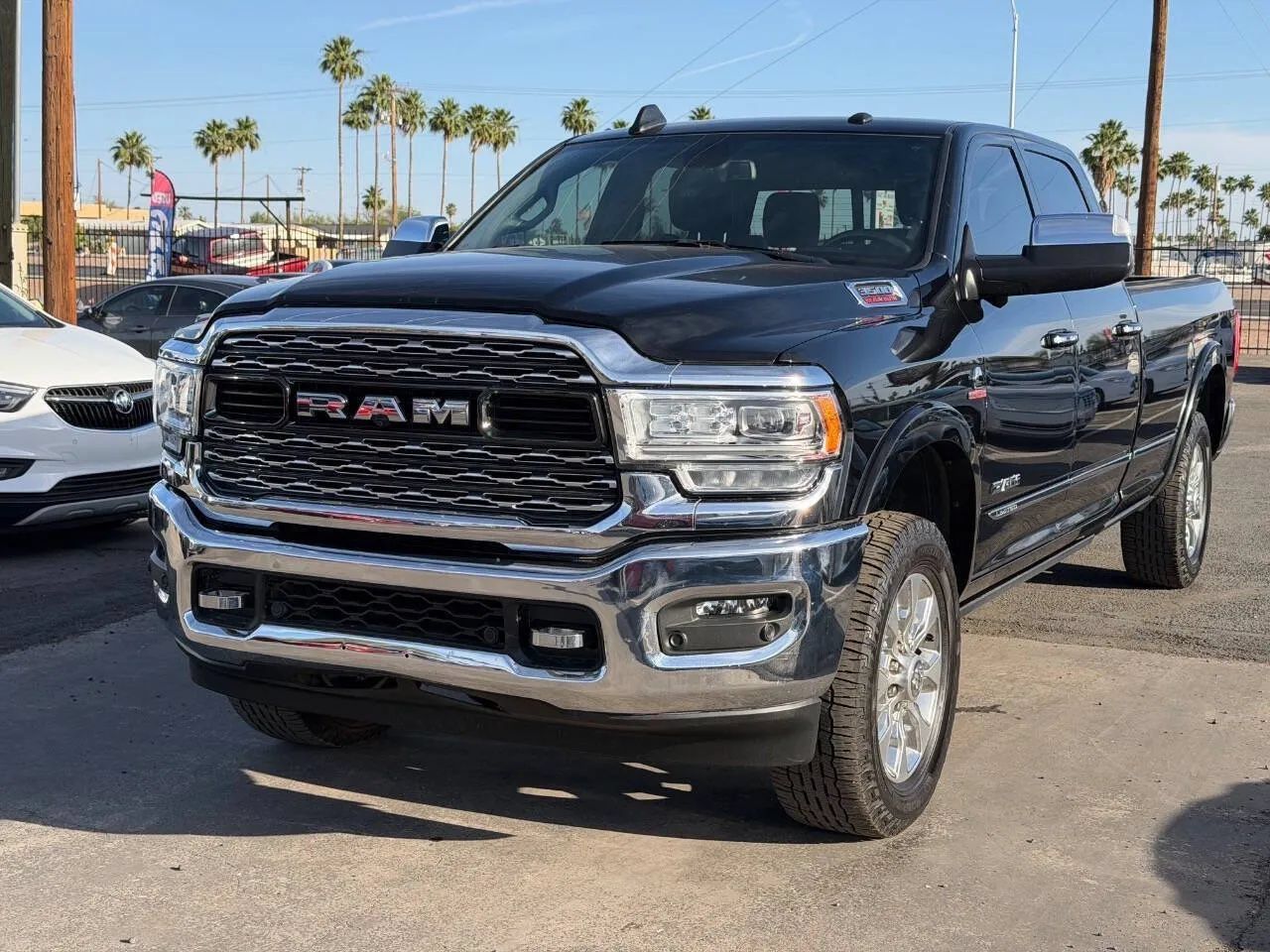 Used 2022 RAM 3500 Limited w/ Towing Technology Group AWD/4WD image 2