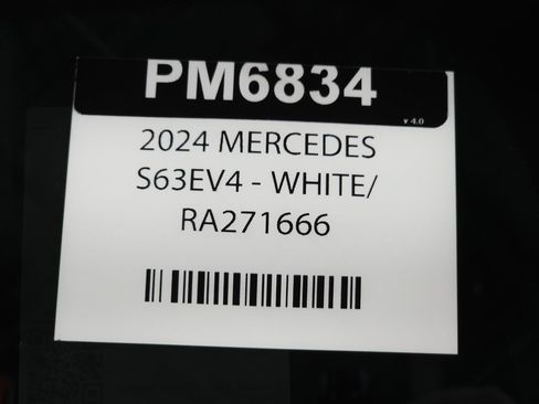 Used 2024 Mercedes-Benz S 63 AMG S w/ Carbon Fiber Exterior Package image 44