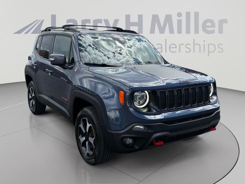Used 2020 Jeep Renegade Trailhawk w/ UConnect 8.4 Nav Group AWD/4WD image 7