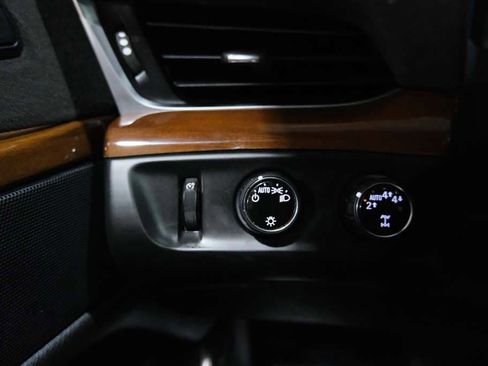 Used 2019 Cadillac Escalade ESV Luxury image 39