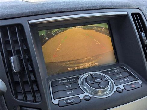 Used 2010 INFINITI G37 Sport image 13