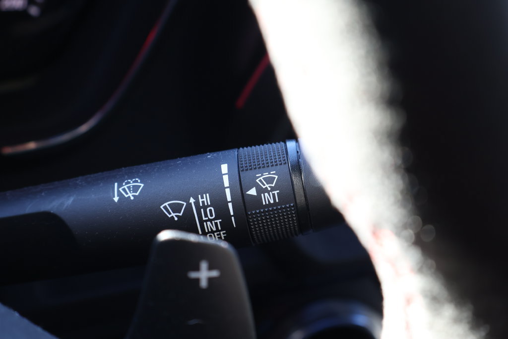 Used 2020 Chevrolet Camaro ZL1 RWD image 21