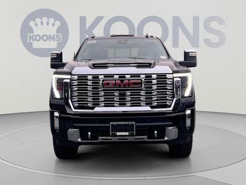 New 2026 GMC Sierra 3500 Denali w/ Denali Reserve Package AWD/4WD image 10
