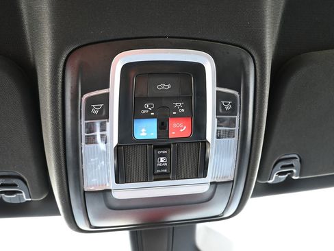 Used 2025 RAM 1500 Big Horn AWD/4WD image 26
