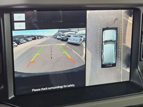 Used 2022 Ford Bronco Wildtrak image 13