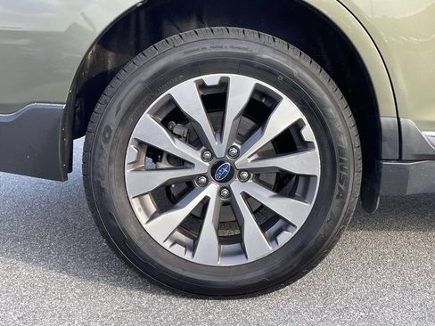 Used 2019 Subaru Outback 2.5i Touring AWD/4WD image 33