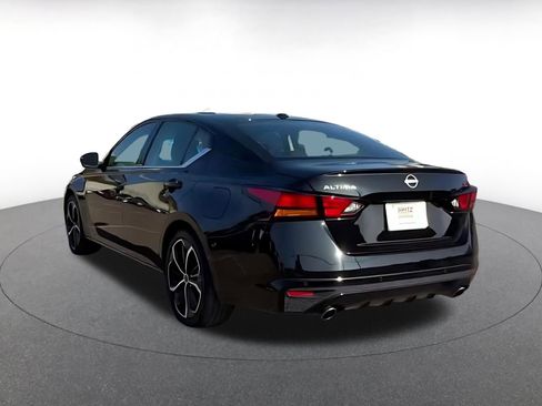 Used 2025 Nissan Altima 2.5 SR image 10